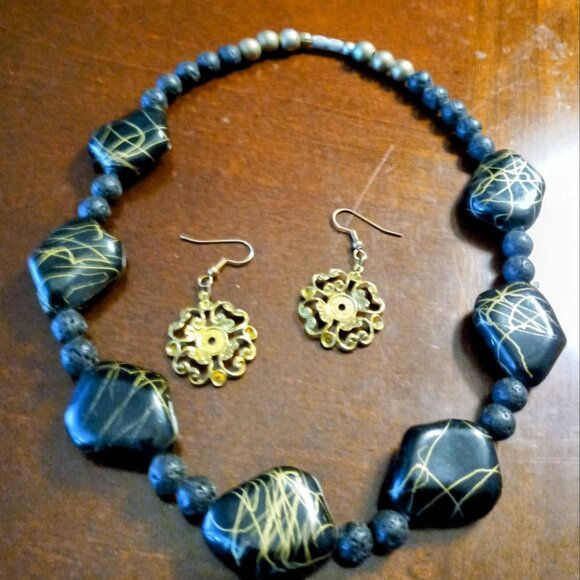 Porcelain Necklace and Gold-Plated Earring Set - Picture 1 of 1